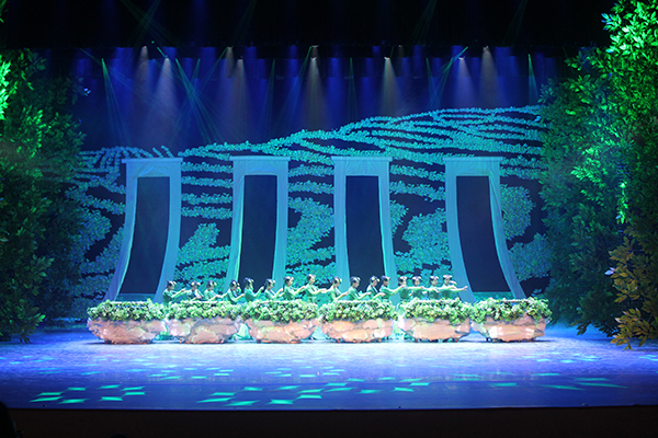 峨眉山演藝中心劇場舞臺(tái)燈光、音響、視頻項(xiàng)目